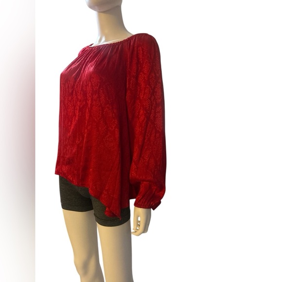 Michael Kors
Size L Hank Hem
Boat Blouse - Picture 7 of 13